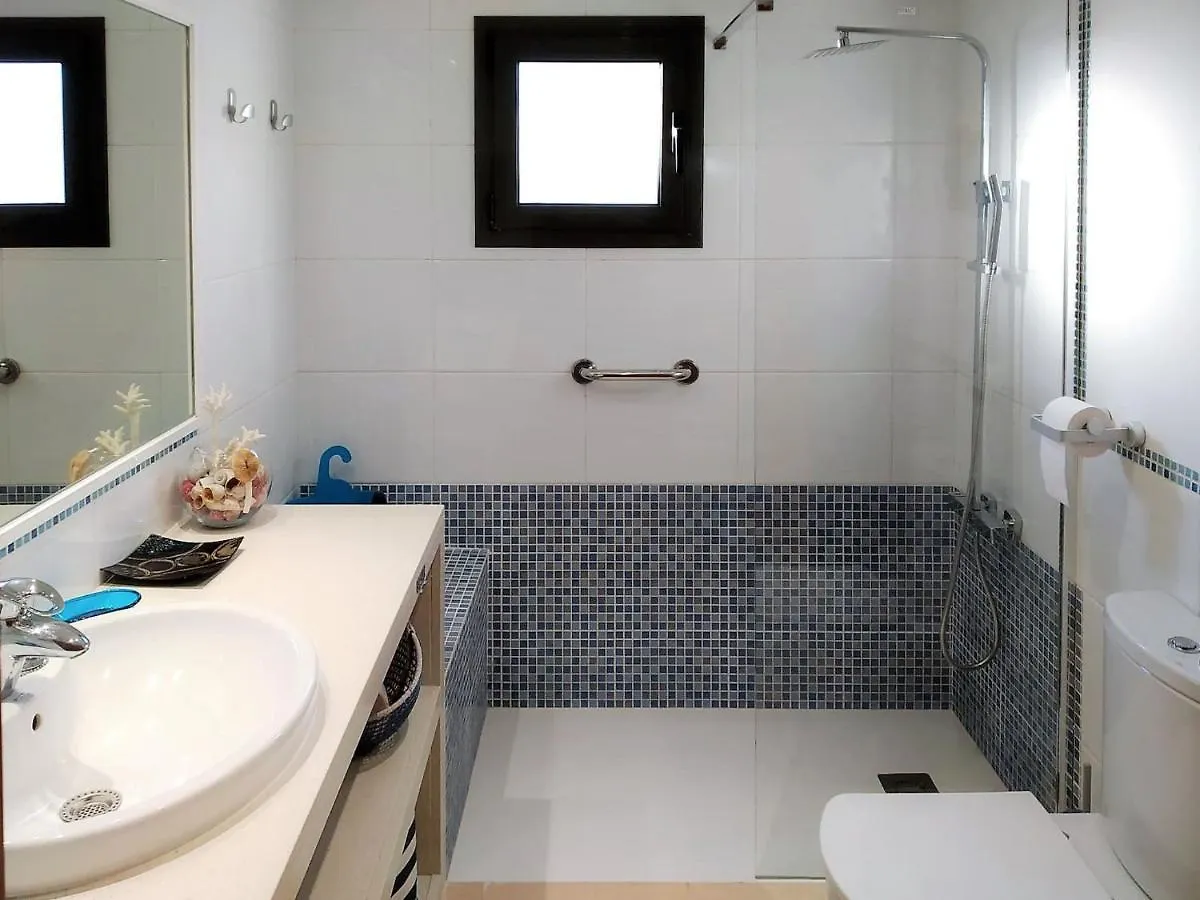 Apartment La Platja By Interhome レスタルティット スペイン