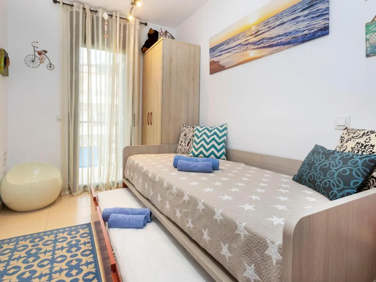 Apartment La Platja By Interhome レスタルティット